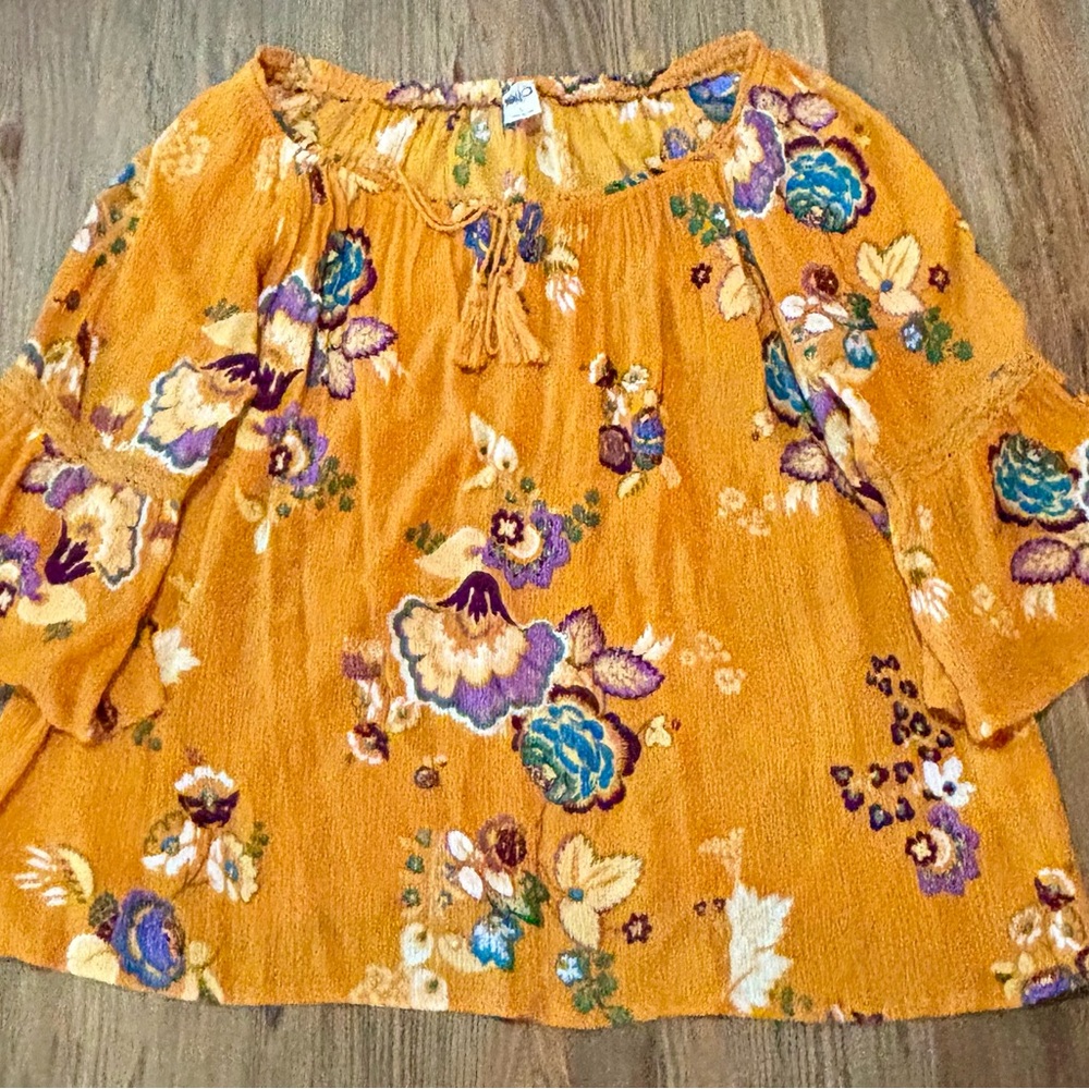 Bila women’s blouse large mustard/floral boho style